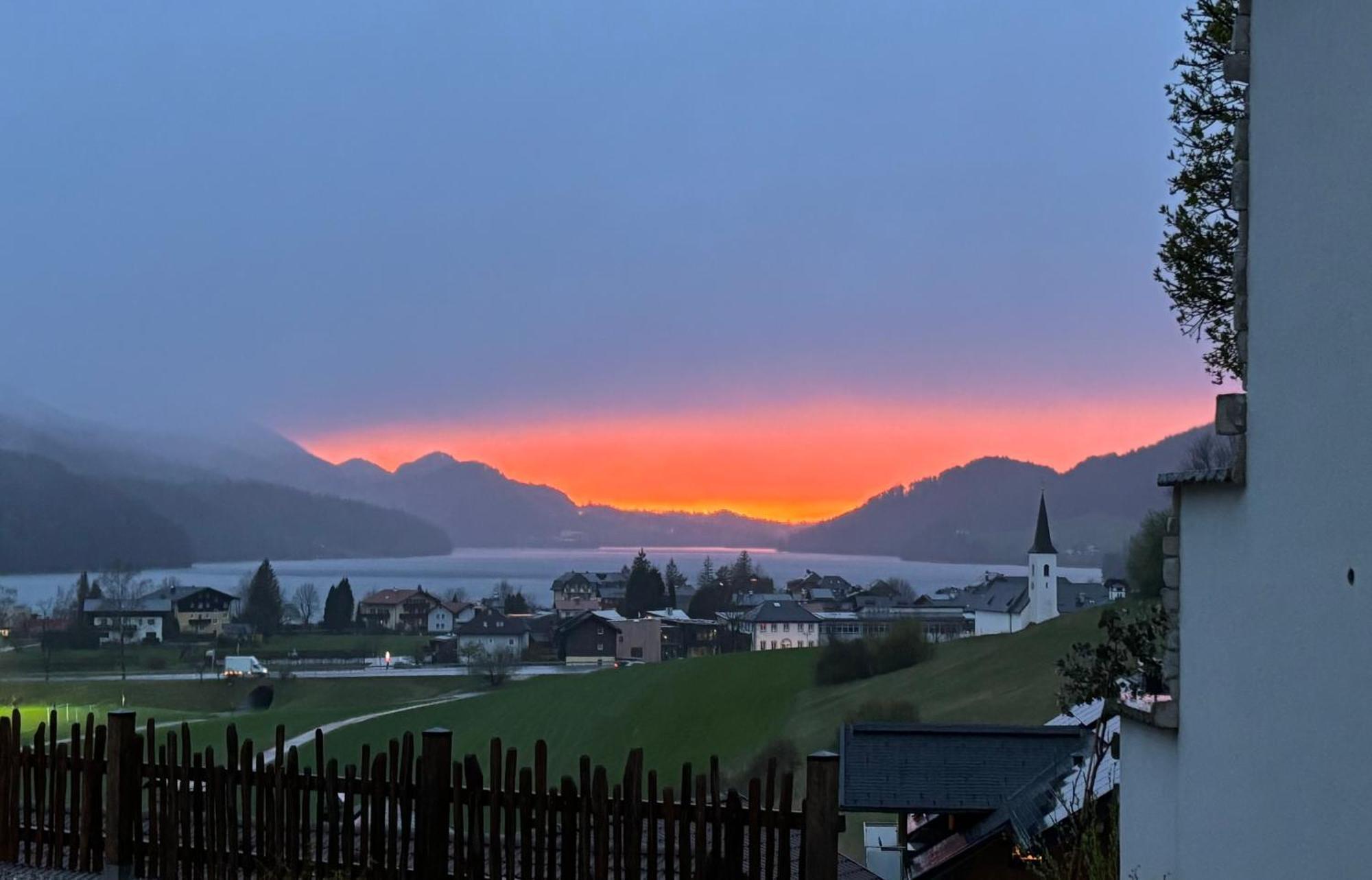 Pension Stoellinger Mit Traumausblick Fuschl am See Bagian luar foto